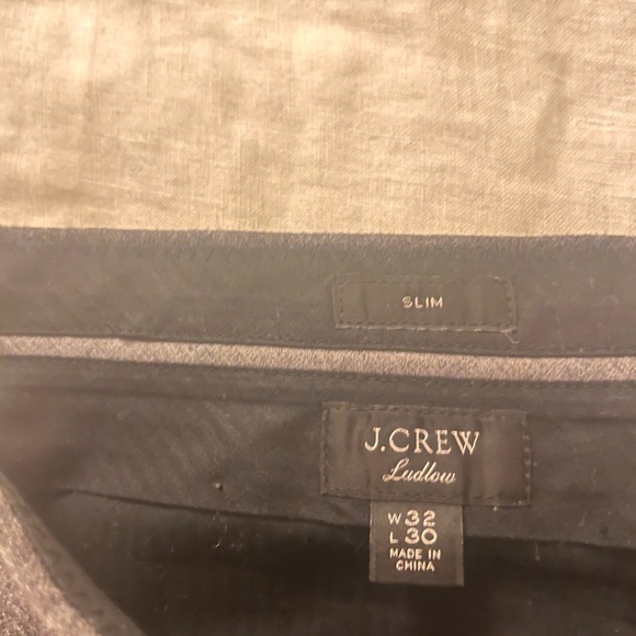 J. Crew Ludlow Slim-fit unstructured suit pant in English wool-cotton twill - Picture 4 of 6